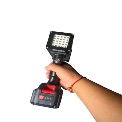 हैंडहेल्ड रिचार्जेबल 60W UV LED NDT ब्लैक लाइट इंस्पेक्शन लैंप, 395nm वेवलेंथ के साथ